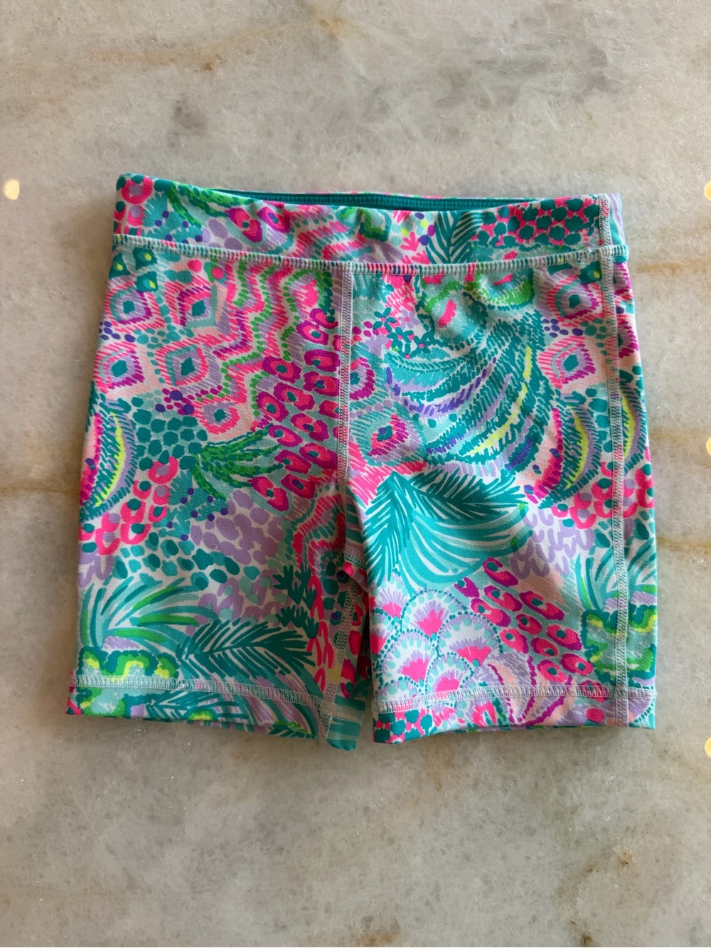 Lilly Pulitzer Luxletic Mini Weekender Bike Shorts -Banana Split Print - Girls M